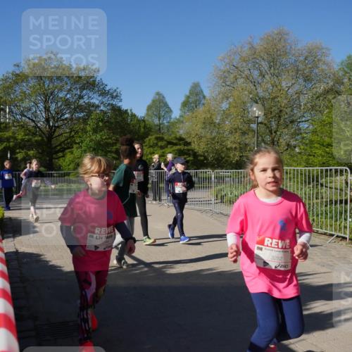 25.04.2025 - Das Zehntel Zöllner http://msf.ph/oto/7757630 26.04.2025 08:50:55 Laufen 3244, 3252 meine-sportfotos.de