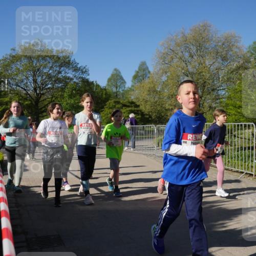 25.04.2025 - Das Zehntel Zöllner http://msf.ph/oto/7757694 26.04.2025 08:51:03 Laufen  meine-sportfotos.de