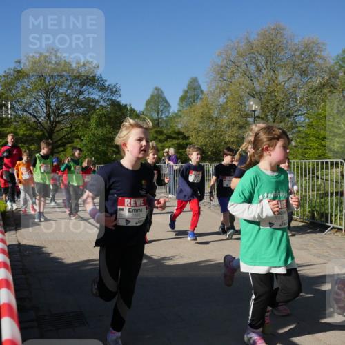 25.04.2025 - Das Zehntel Zöllner http://msf.ph/oto/7757801 26.04.2025 08:51:12 Laufen 2526, 1333 meine-sportfotos.de