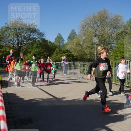 25.04.2025 - Das Zehntel Zöllner http://msf.ph/oto/7757810 26.04.2025 08:51:13 Laufen  meine-sportfotos.de
