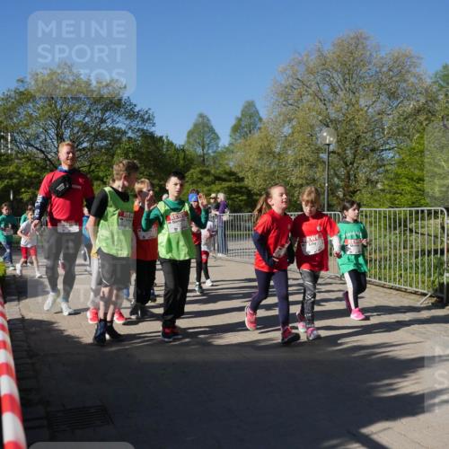 25.04.2025 - Das Zehntel Zöllner http://msf.ph/oto/7757830 26.04.2025 08:51:15 Laufen  meine-sportfotos.de