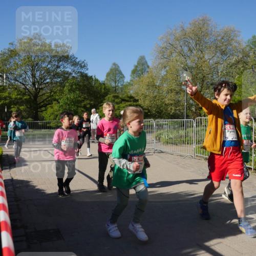 25.04.2025 - Das Zehntel Zöllner http://msf.ph/oto/7757923 26.04.2025 08:51:24 Laufen 2344 meine-sportfotos.de