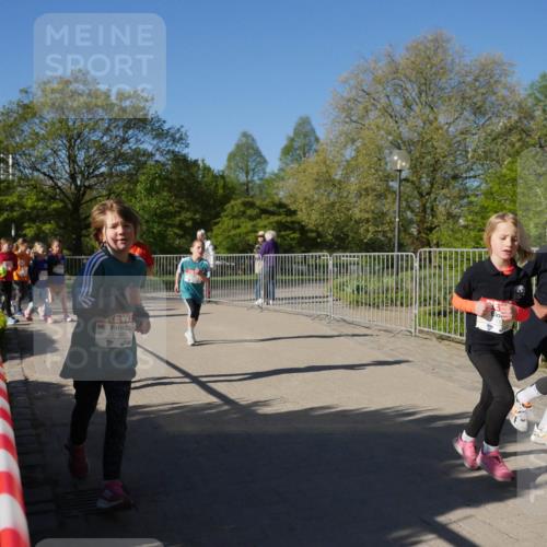25.04.2025 - Das Zehntel Zöllner http://msf.ph/oto/7757945 26.04.2025 08:51:27 Laufen 1861, 100, 1005 meine-sportfotos.de