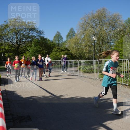 25.04.2025 - Das Zehntel Zöllner http://msf.ph/oto/7757961 26.04.2025 08:51:29 Laufen  meine-sportfotos.de