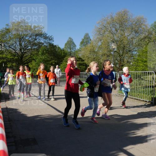 25.04.2025 - Das Zehntel Zöllner http://msf.ph/oto/7757982 26.04.2025 08:51:32 Laufen  meine-sportfotos.de