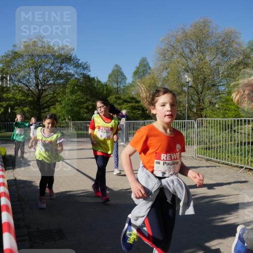 25.04.2025 - Das Zehntel Zöllner http://msf.ph/oto/7758005 26.04.2025 08:51:35 Laufen 3678 meine-sportfotos.de