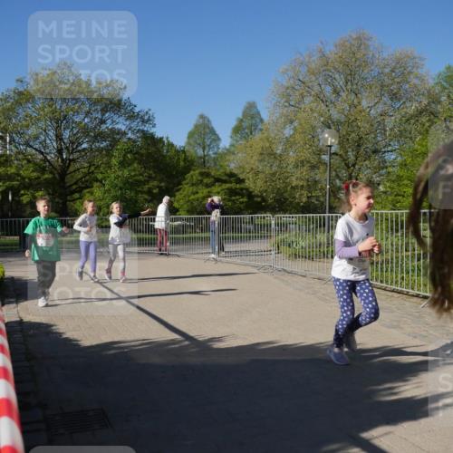 25.04.2025 - Das Zehntel Zöllner http://msf.ph/oto/7758018 26.04.2025 08:51:36 Laufen  meine-sportfotos.de