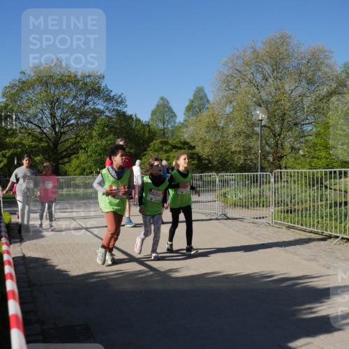 25.04.2025 - Das Zehntel Zöllner http://msf.ph/oto/7758073 26.04.2025 08:51:45 Laufen  meine-sportfotos.de