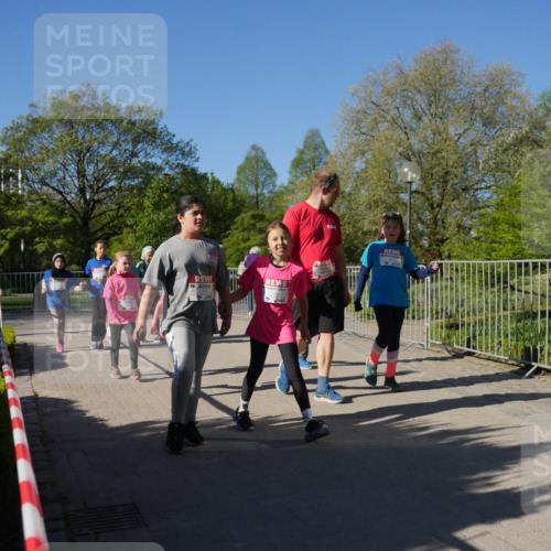 25.04.2025 - Das Zehntel Zöllner http://msf.ph/oto/7758097 26.04.2025 08:51:49 Laufen  meine-sportfotos.de