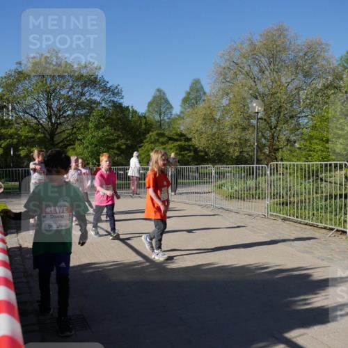 25.04.2025 - Das Zehntel Zöllner http://msf.ph/oto/7758173 26.04.2025 08:51:57 Laufen 2229 meine-sportfotos.de