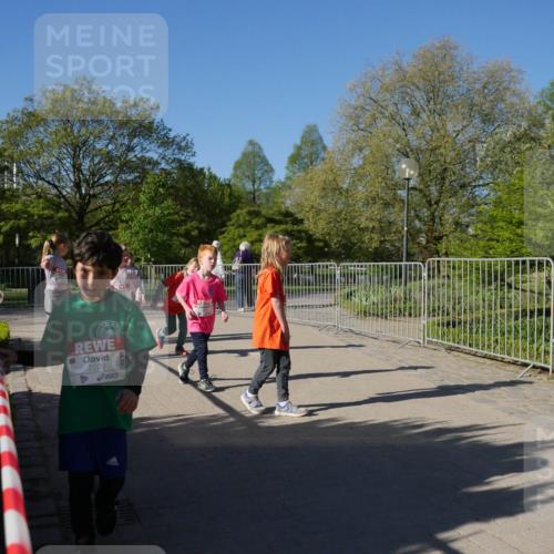 25.04.2025 - Das Zehntel Zöllner http://msf.ph/oto/7758177 26.04.2025 08:51:58 Laufen 2229 meine-sportfotos.de