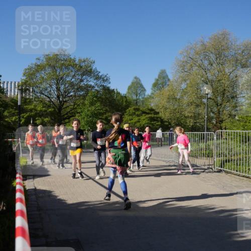 25.04.2025 - Das Zehntel Zöllner http://msf.ph/oto/7758266 26.04.2025 08:52:15 Laufen  meine-sportfotos.de