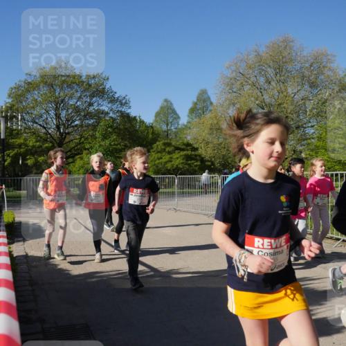 25.04.2025 - Das Zehntel Zöllner http://msf.ph/oto/7758283 26.04.2025 08:52:17 Laufen 155 meine-sportfotos.de
