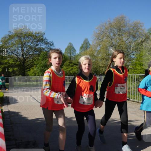 25.04.2025 - Das Zehntel Zöllner http://msf.ph/oto/7758296 26.04.2025 08:52:19 Laufen 2768, 2761, 2076 meine-sportfotos.de