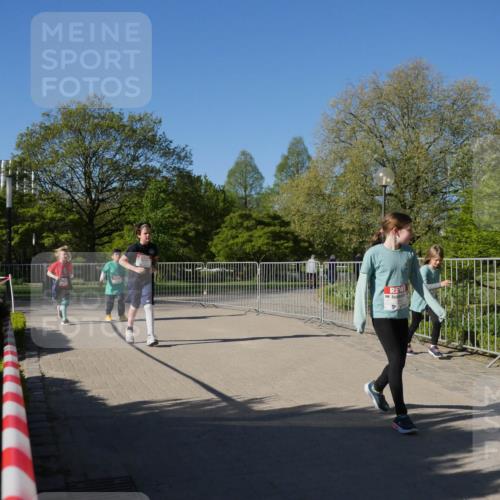 25.04.2025 - Das Zehntel Zöllner http://msf.ph/oto/7758314 26.04.2025 08:52:21 Laufen  meine-sportfotos.de