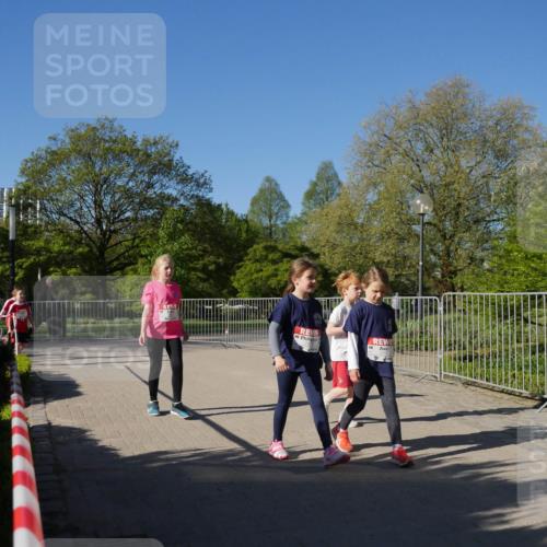 25.04.2025 - Das Zehntel Zöllner http://msf.ph/oto/7758399 26.04.2025 08:52:33 Laufen  meine-sportfotos.de