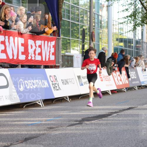 25.04.2025 - Das Zehntel Lena Gebhardt http://msf.ph/oto/7771429 26.04.2025 08:47:54 Ziel 1490, 3953 meine-sportfotos.de