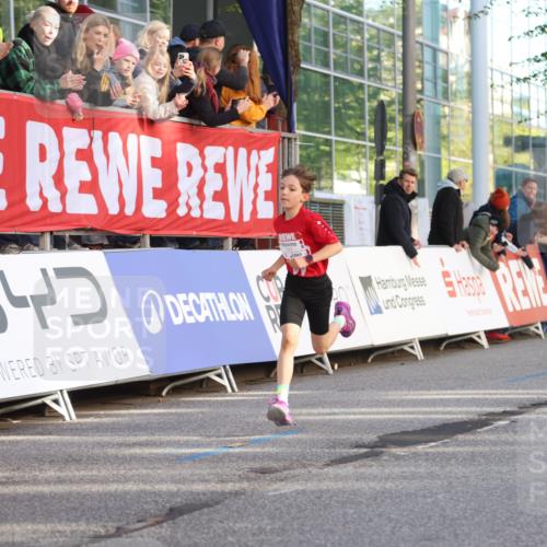 25.04.2025 - Das Zehntel Lena Gebhardt http://msf.ph/oto/7771446 26.04.2025 08:47:55 Ziel 1490, 3953 meine-sportfotos.de