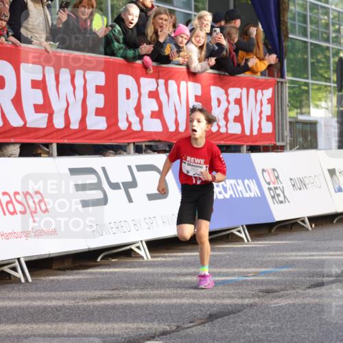 25.04.2025 - Das Zehntel Lena Gebhardt http://msf.ph/oto/7771474 26.04.2025 08:47:55 Ziel 1490, 3953 meine-sportfotos.de