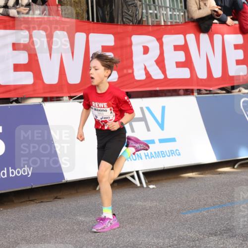 25.04.2025 - Das Zehntel Lena Gebhardt http://msf.ph/oto/7771527 26.04.2025 08:47:57 Ziel 1490, 3953 meine-sportfotos.de
