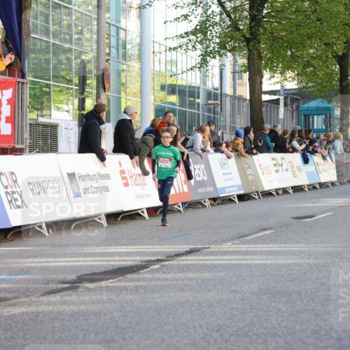 25.04.2025 - Das Zehntel Lena Gebhardt http://msf.ph/oto/7771536 26.04.2025 08:48:03 Ziel 1490, 2715, 3469, 3953 meine-sportfotos.de