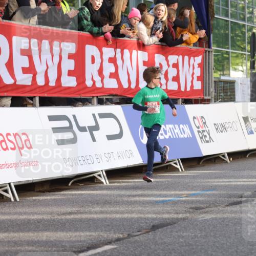 25.04.2025 - Das Zehntel Lena Gebhardt http://msf.ph/oto/7771625 26.04.2025 08:48:05 Ziel 1490, 2715, 3469, 3953 meine-sportfotos.de