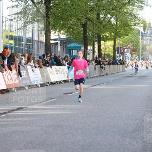 25.04.2025 - Das Zehntel Lena Gebhardt http://msf.ph/oto/7771785 26.04.2025 08:48:22 Ziel 2379, 2715, 3469, 3823 meine-sportfotos.de