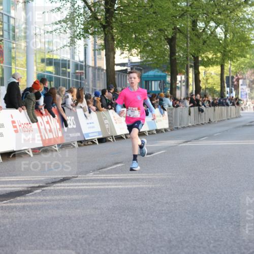 25.04.2025 - Das Zehntel Lena Gebhardt http://msf.ph/oto/7771794 26.04.2025 08:48:22 Ziel 2379, 2715, 3469, 3823 meine-sportfotos.de