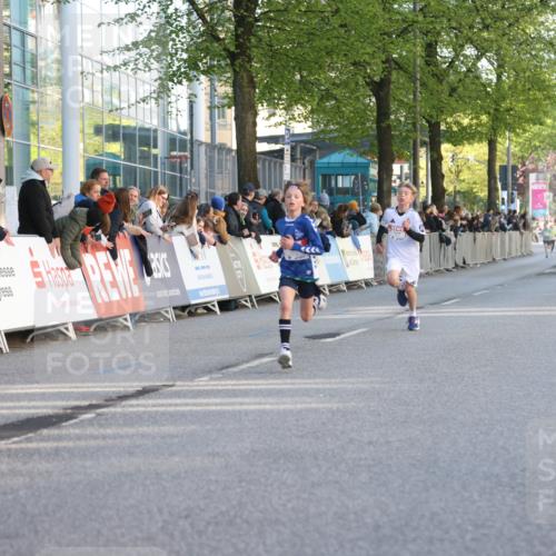 25.04.2025 - Das Zehntel Lena Gebhardt http://msf.ph/oto/7771911 26.04.2025 08:48:29 Ziel 1926, 2379, 2715, 2961, 2990, 3469, 3823 meine-sportfotos.de