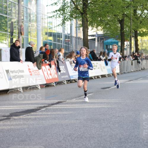 25.04.2025 - Das Zehntel Lena Gebhardt http://msf.ph/oto/7771927 26.04.2025 08:48:29 Ziel 1926, 2379, 2715, 2961, 2990, 3469, 3823 meine-sportfotos.de