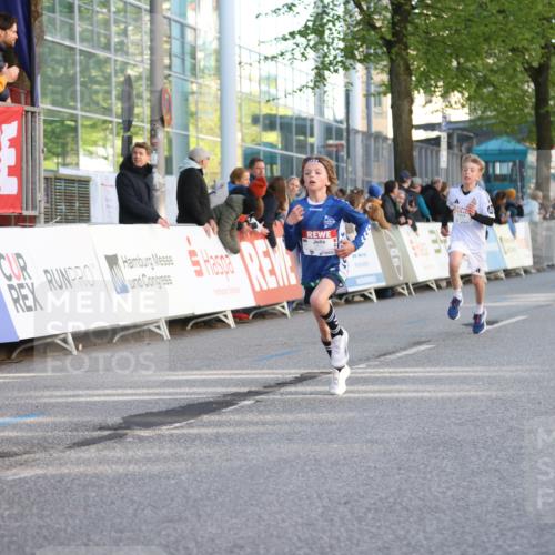 25.04.2025 - Das Zehntel Lena Gebhardt http://msf.ph/oto/7771936 26.04.2025 08:48:30 Ziel 1926, 2379, 2715, 2961, 2990, 3469, 3823 meine-sportfotos.de