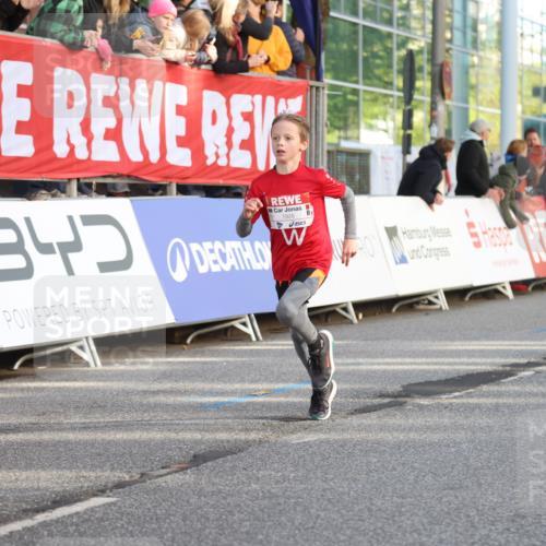25.04.2025 - Das Zehntel Lena Gebhardt http://msf.ph/oto/7772199 26.04.2025 08:48:44 Ziel 1754, 1926, 1929, 2379, 2961, 2990, 3506, 3792, 3823 meine-sportfotos.de
