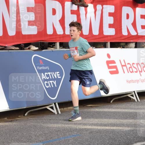 25.04.2025 - Das Zehntel Lena Gebhardt http://msf.ph/oto/7772477 26.04.2025 08:48:48 Ziel 1754, 1926, 1929, 2961, 2990, 3506, 3792, 3823 meine-sportfotos.de