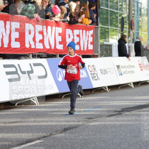 25.04.2025 - Das Zehntel Lena Gebhardt http://msf.ph/oto/7772944 26.04.2025 08:49:02 Ziel 1452, 1754, 1929, 2961, 3506, 3606, 3613, 3785, 3792 meine-sportfotos.de