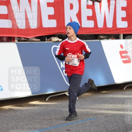 25.04.2025 - Das Zehntel Lena Gebhardt http://msf.ph/oto/7773131 26.04.2025 08:49:04 Ziel 1452, 1754, 1929, 3488, 3506, 3606, 3613, 3785, 3792 meine-sportfotos.de