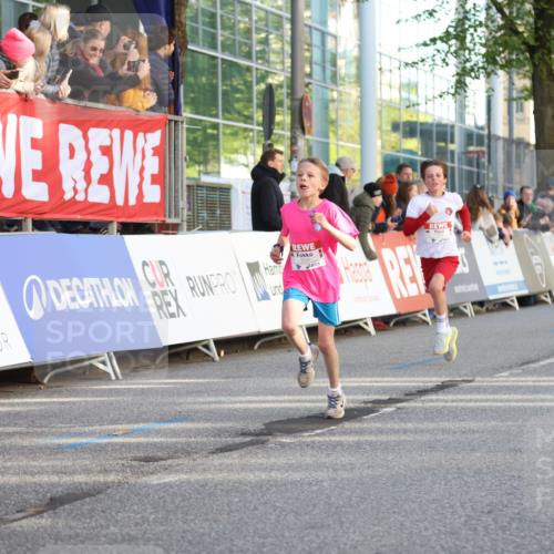 25.04.2025 - Das Zehntel Lena Gebhardt http://msf.ph/oto/7773192 26.04.2025 08:49:06 Ziel 1452, 1754, 1929, 2696, 3488, 3506, 3606, 3613, 3785, 3792 meine-sportfotos.de