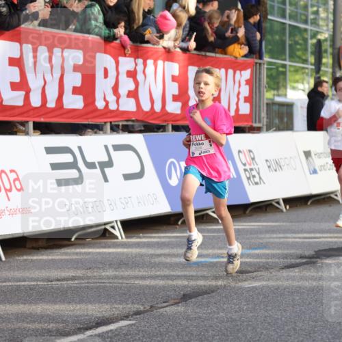 25.04.2025 - Das Zehntel Lena Gebhardt http://msf.ph/oto/7773335 26.04.2025 08:49:07 Ziel 1452, 1754, 1929, 2018, 2696, 3488, 3506, 3606, 3613, 3785, 3792 meine-sportfotos.de