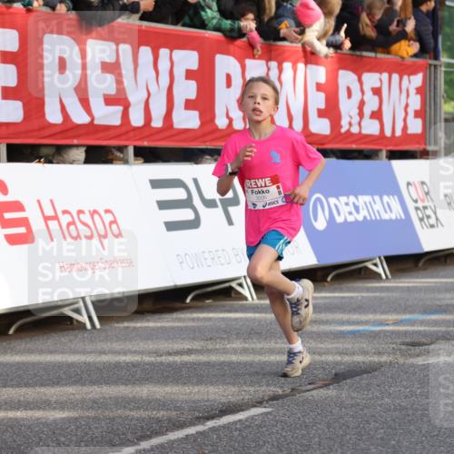 25.04.2025 - Das Zehntel Lena Gebhardt http://msf.ph/oto/7773386 26.04.2025 08:49:07 Ziel 1452, 1754, 1929, 2018, 2696, 3488, 3506, 3606, 3613, 3785, 3792 meine-sportfotos.de