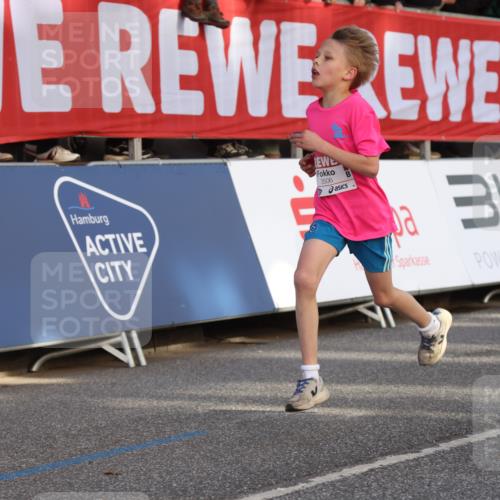 25.04.2025 - Das Zehntel Lena Gebhardt http://msf.ph/oto/7773442 26.04.2025 08:49:08 Ziel 1452, 1754, 1929, 2018, 2513, 2696, 3488, 3506, 3606, 3613, 3785, 3792 meine-sportfotos.de