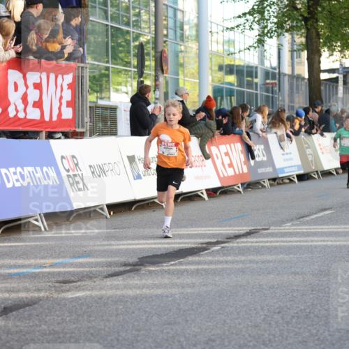 25.04.2025 - Das Zehntel Lena Gebhardt http://msf.ph/oto/7773650 26.04.2025 08:49:20 Ziel 1452, 1537, 1945, 2018, 2021, 2377, 2513, 2696, 3488, 3606, 3613, 3785 meine-sportfotos.de