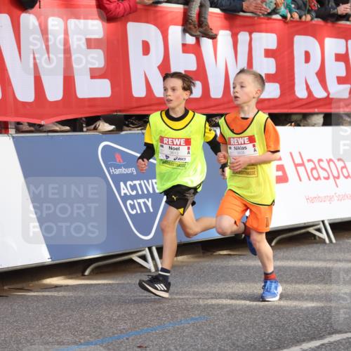 25.04.2025 - Das Zehntel Lena Gebhardt http://msf.ph/oto/7774062 26.04.2025 08:49:26 Ziel 1116, 1452, 1537, 1945, 2018, 2021, 2377, 2513, 2696, 3488, 3606, 3613, 3785 meine-sportfotos.de