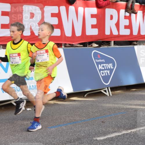 25.04.2025 - Das Zehntel Lena Gebhardt http://msf.ph/oto/7774096 26.04.2025 08:49:26 Ziel 1116, 1452, 1537, 1945, 2018, 2021, 2377, 2513, 2696, 3488, 3606, 3613, 3785 meine-sportfotos.de