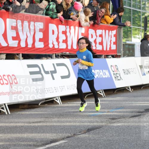 25.04.2025 - Das Zehntel Lena Gebhardt http://msf.ph/oto/7774278 26.04.2025 08:49:33 Ziel 1116, 1537, 1945, 2018, 2021, 2377, 2383, 2513, 2696, 2995, 3488, 3540, 3613 meine-sportfotos.de