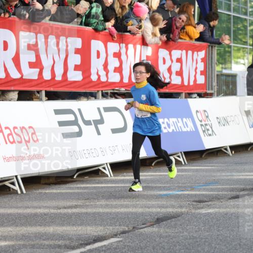 25.04.2025 - Das Zehntel Lena Gebhardt http://msf.ph/oto/7774292 26.04.2025 08:49:33 Ziel 1116, 1537, 1945, 2018, 2021, 2377, 2383, 2513, 2696, 2995, 3488, 3540, 3613 meine-sportfotos.de