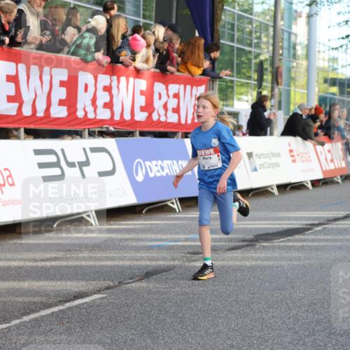25.04.2025 - Das Zehntel Lena Gebhardt http://msf.ph/oto/7774605 26.04.2025 08:49:36 Ziel 1107, 1116, 1537, 1945, 2018, 2021, 2377, 2383, 2513, 2696, 2995, 3488, 3539, 3540, 3613 meine-sportfotos.de