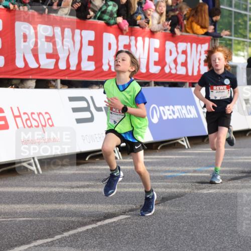 25.04.2025 - Das Zehntel Lena Gebhardt http://msf.ph/oto/7774997 26.04.2025 08:49:44 Ziel 1107, 1116, 1131, 1537, 1945, 2021, 2377, 2383, 2995, 3539, 3540 meine-sportfotos.de