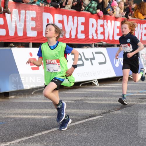 25.04.2025 - Das Zehntel Lena Gebhardt http://msf.ph/oto/7775087 26.04.2025 08:49:44 Ziel 1107, 1116, 1131, 1537, 1945, 2021, 2377, 2383, 2995, 3539, 3540 meine-sportfotos.de