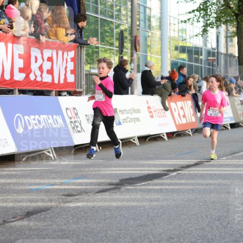 25.04.2025 - Das Zehntel Lena Gebhardt http://msf.ph/oto/7775578 26.04.2025 08:49:55 Ziel 1107, 1116, 1131, 1537, 1750, 2014, 2383, 2637, 2739, 2995, 3539, 3540 meine-sportfotos.de