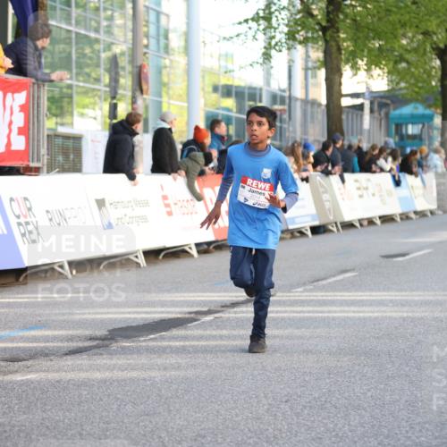 25.04.2025 - Das Zehntel Lena Gebhardt http://msf.ph/oto/7776311 26.04.2025 08:50:07 Ziel 1107, 1131, 1549, 1750, 2014, 2363, 2637, 2655, 2728, 2739, 3455, 3539, 3540 meine-sportfotos.de