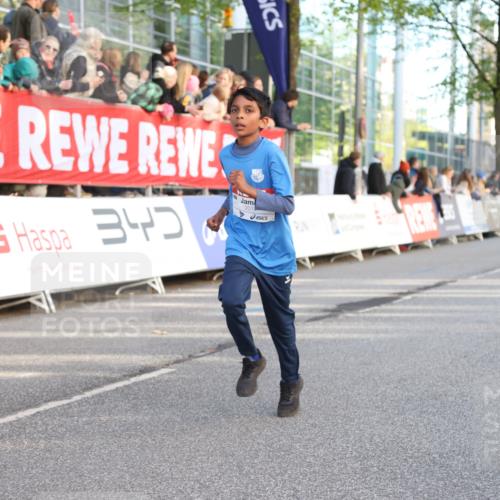 25.04.2025 - Das Zehntel Lena Gebhardt http://msf.ph/oto/7776535 26.04.2025 08:50:09 Ziel 1107, 1131, 1549, 1750, 2014, 2208, 2363, 2637, 2655, 2728, 2739, 3455, 3485, 3539 meine-sportfotos.de